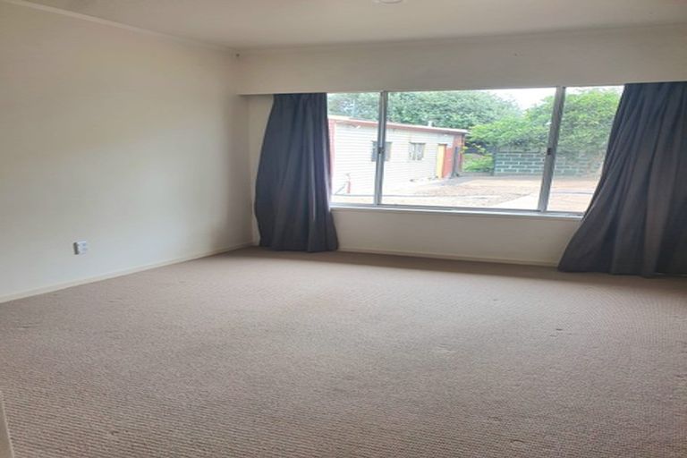 Photo of property in 100 Clevedon Road, Papakura, 2110