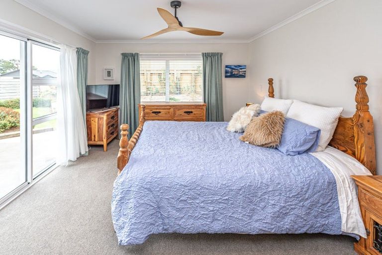 Photo of property in 34 Tirimoana Place, Otamatea, Whanganui, 4501