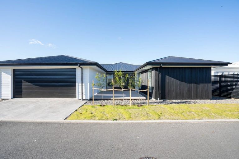 Photo of property in 16 Maison Way, Rangatira Park, Taupo, 3330