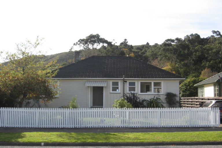 Photo of property in 13 Harris Street, Naenae, Lower Hutt, 5011