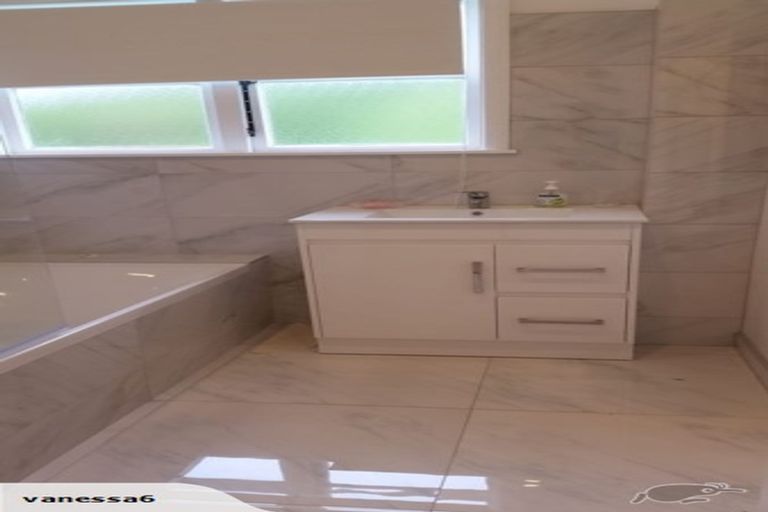 Photo of property in 75 Oxford Terrace, Epuni, Lower Hutt, 5011