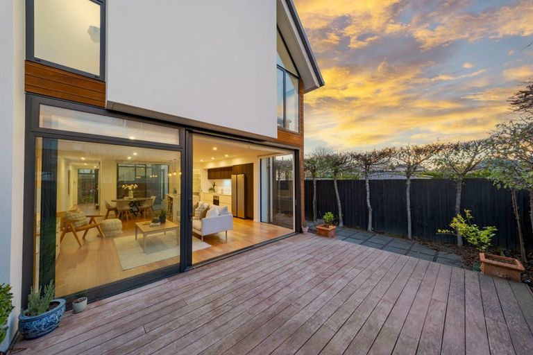 Photo of property in 129 Edgeware Road, St Albans, Christchurch, 8014