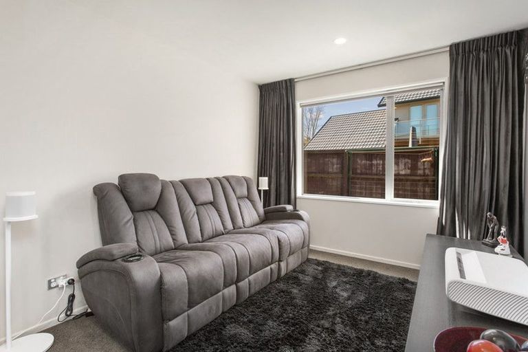 Photo of property in 16 Glen Oaks Drive, Northwood, Christchurch, 8051