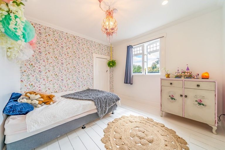 Photo of property in 57 Palmer Crescent, Silverstream, Upper Hutt, 5019