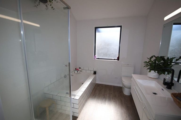 Photo of property in 10 Middle Road, Allenton, Ashburton, 7700