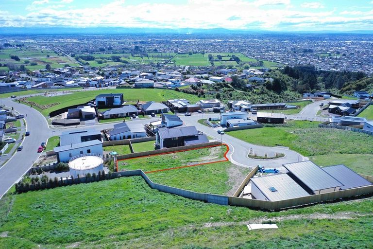 Photo of property in 6 Millbeck Place, Westmorland, Christchurch, 8025