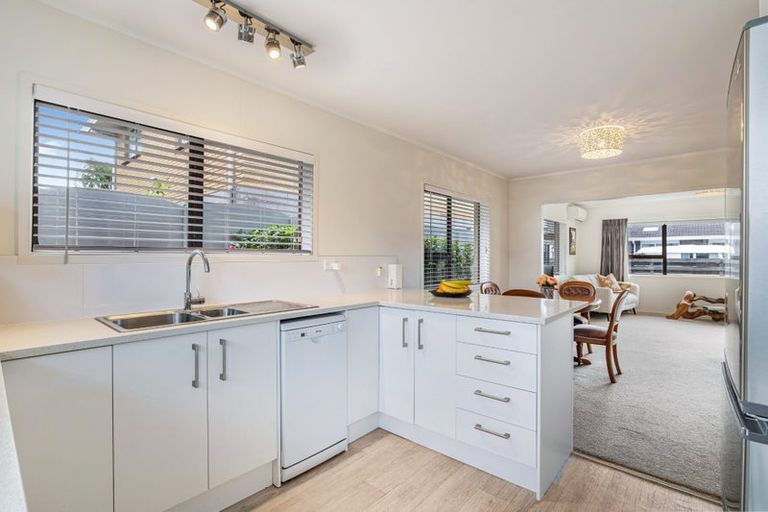 Photo of property in 23b Riverside Road, Orewa, 0931
