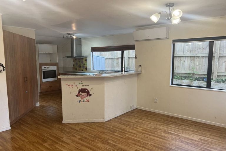 Photo of property in 7 Clarion Place, Glendene, Auckland, 0602