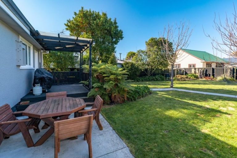 Photo of property in 3 Cradock Street, South New Brighton, Christchurch, 8062