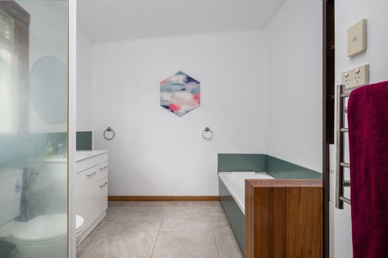 Photo of property in 3 Hinaki Street, Inner Kaiti, Gisborne, 4010