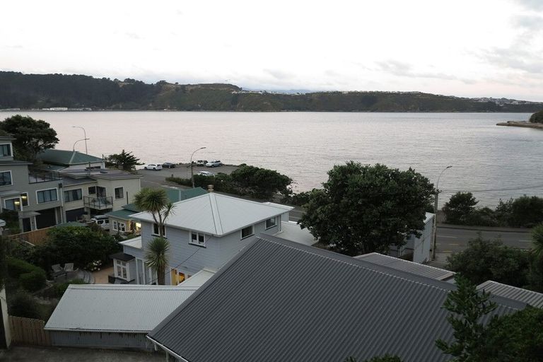 Photo of property in 2/77 Maida Vale Road, Roseneath, Wellington, 6011