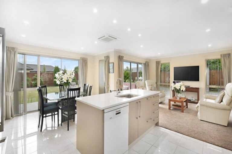 Photo of property in 16 Lynley Drive, West Melton, 7618