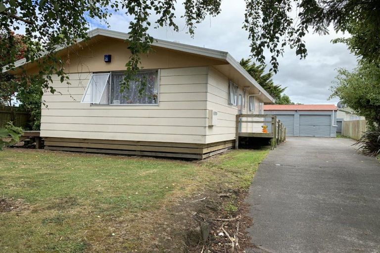 Photo of property in 28 Barton Street, Marton, 4710