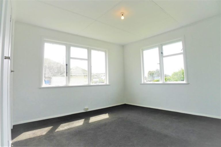Photo of property in 88 Swaffield Road, Papatoetoe, Auckland, 2025