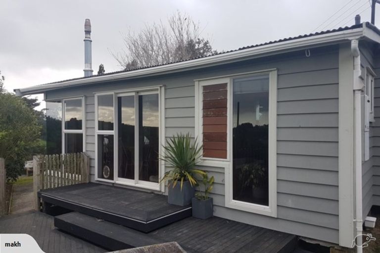 Photo of property in 709 Kelly Road, Lepperton, New Plymouth, 4373