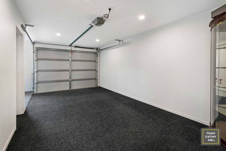Photo of property in 6 Papa Takaro Lane, Flat Bush, Auckland, 2019