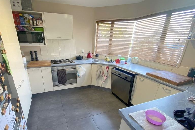 Photo of property in 62 Hewitts Road, Merivale, Christchurch, 8014