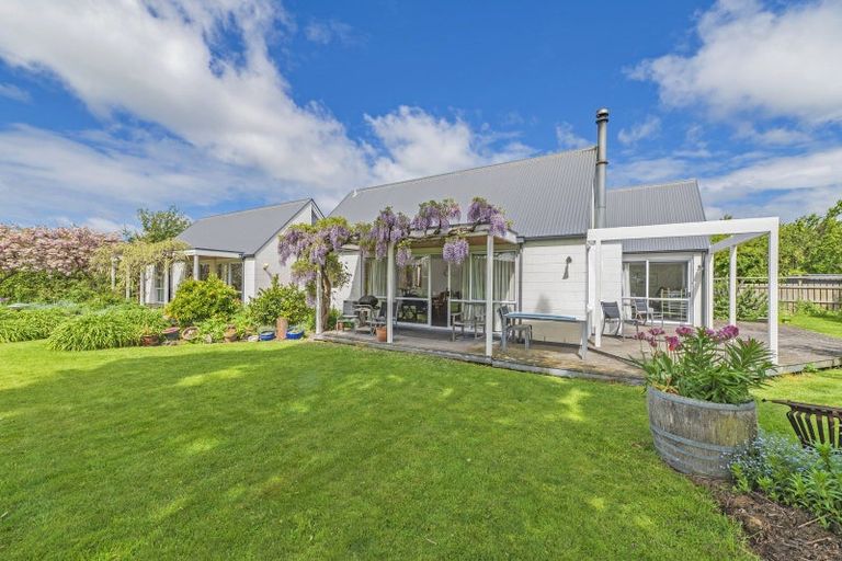Photo of property in 11 Mountain View Place, Leeston, 7632