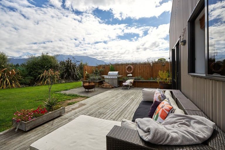 Photo of property in 10 Lake Hills Road, Inland Road, Kaikoura, 7373