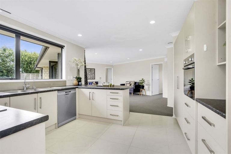 Photo of property in 12 Satchmo Place, Rototuna North, Hamilton, 3210