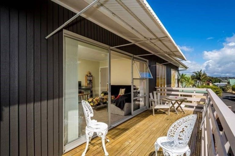 Photo of property in 3/50a Taharoto Road, Takapuna, Auckland, 0622