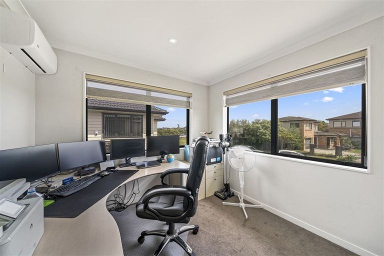 Photo of property in 93 Naylors Drive, Mangere, Auckland, 2022