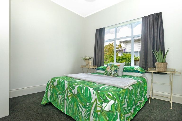 Photo of property in 4 Root Street, Gisborne, 4010