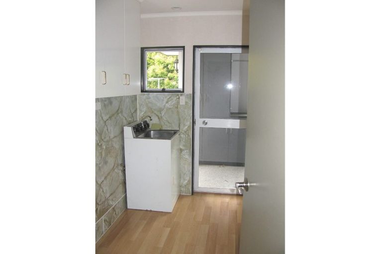 Photo of property in 87 Point View Drive, East Tamaki Heights, Auckland, 2016