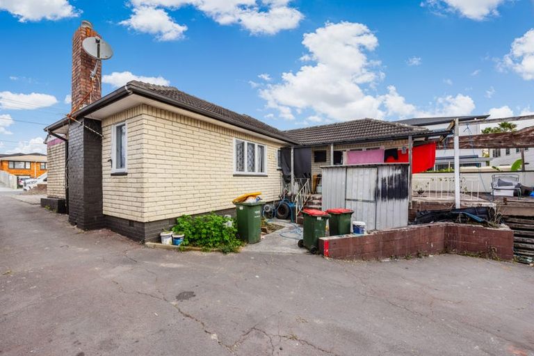 Photo of property in 27 Landon Avenue, Mangere East, Auckland, 2024