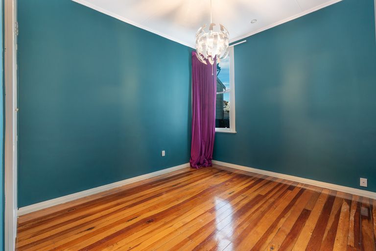 Photo of property in 41 Glenpark Avenue, Mornington, Dunedin, 9011