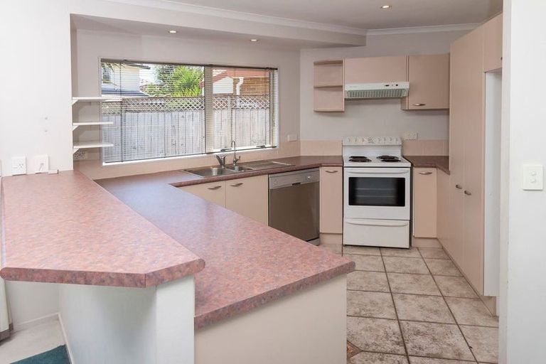 Photo of property in 4/8 Saints Court, Manurewa, Auckland, 2102