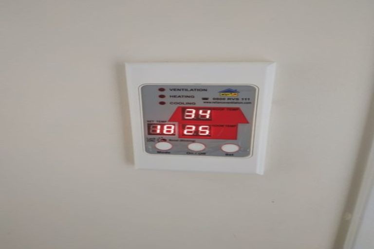 Photo of property in 24 Fitzroy Street, Papatoetoe, Auckland, 2104