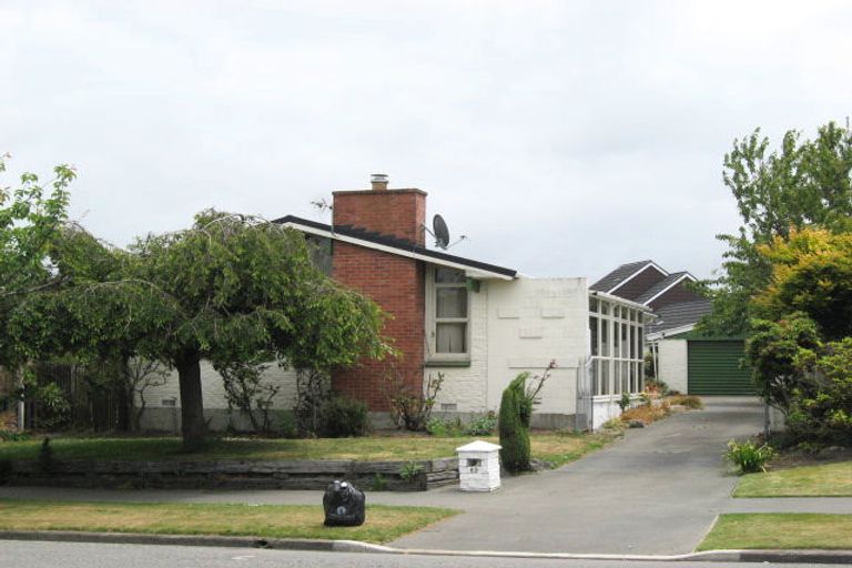Photo of property in 69 Nortons Road, Avonhead, Christchurch, 8042