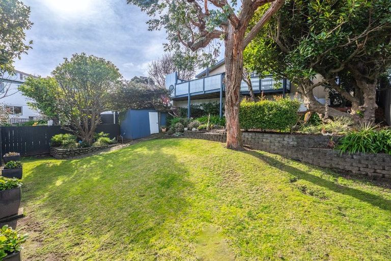 Photo of property in 33 Wharemauku Road, Raumati Beach, Paraparaumu, 5032