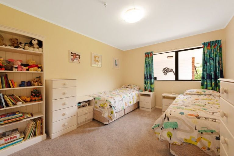 Photo of property in 383a Te Moana Road, Waikanae, 5036