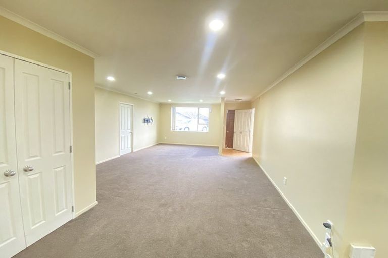 Photo of property in 10 Richard Halse Drive, Manurewa, Auckland, 2105