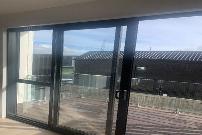 Photo of property in 2/14 Ayr Road, Pakuranga, Auckland, 2010