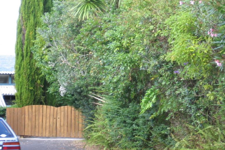 Photo of property in 124 Aeroview Drive, Beach Haven, Auckland, 0626