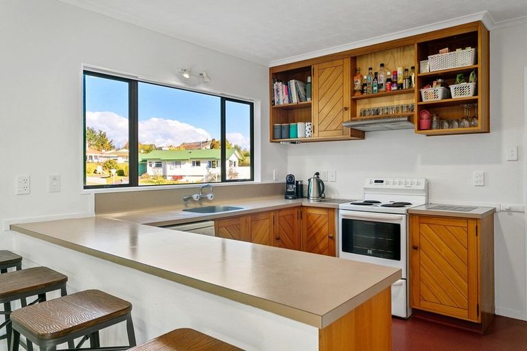 Photo of property in 66 Hyde Avenue, Richmond Heights, Taupo, 3330