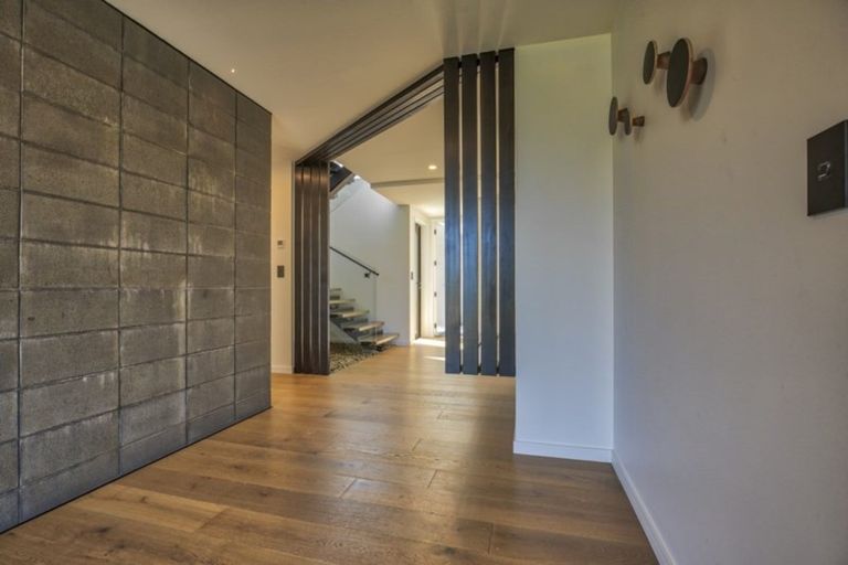 Photo of property in 58 Forest Heights, Wanaka, 9305