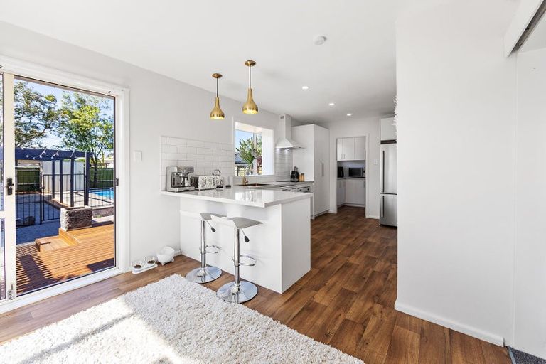 Photo of property in 83 Breezes Road, Avondale, Christchurch, 8061