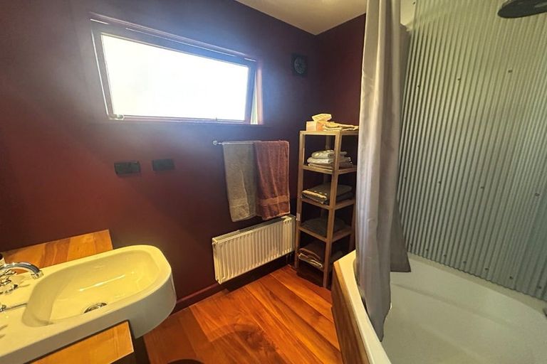 Photo of property in 4 Charlotte Street, The Brook, Nelson, 7010