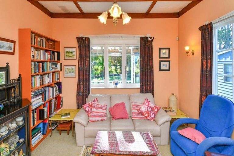 Photo of property in 233 Hill Road, The Gardens, Auckland, 2105