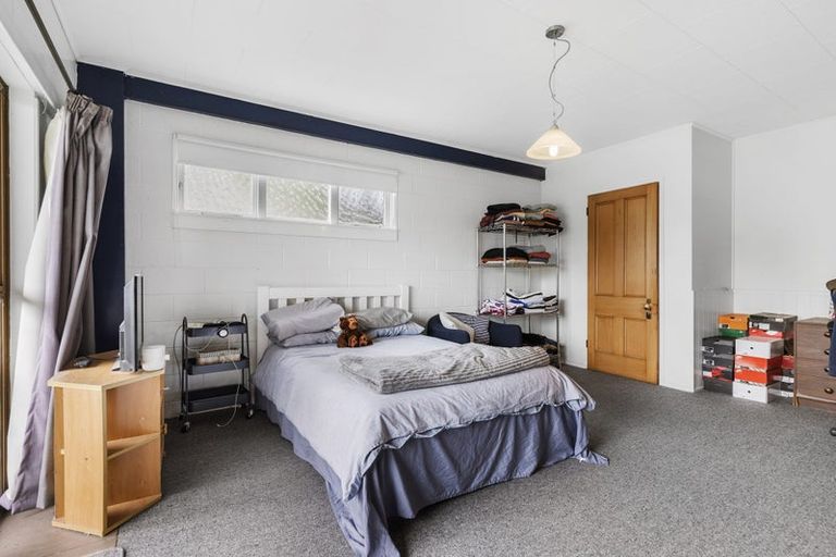 Photo of property in 96 Colwill Road, Massey, Auckland, 0614