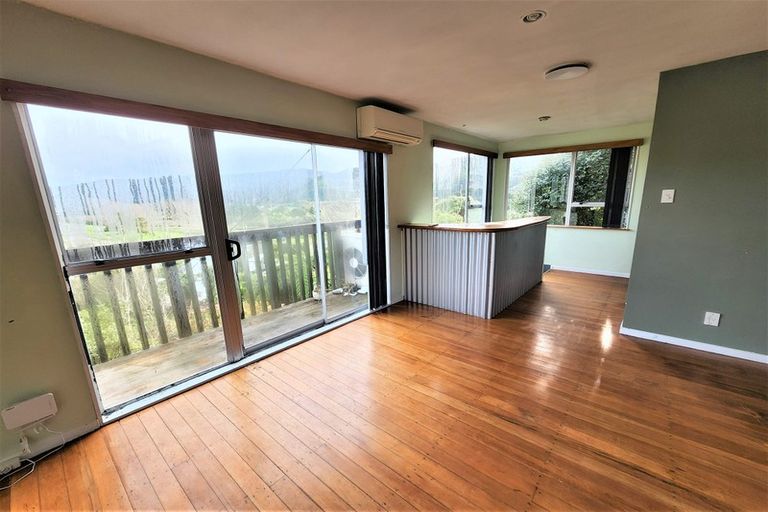 Photo of property in 27 Thomas Street, Stokes Valley, Lower Hutt, 5019