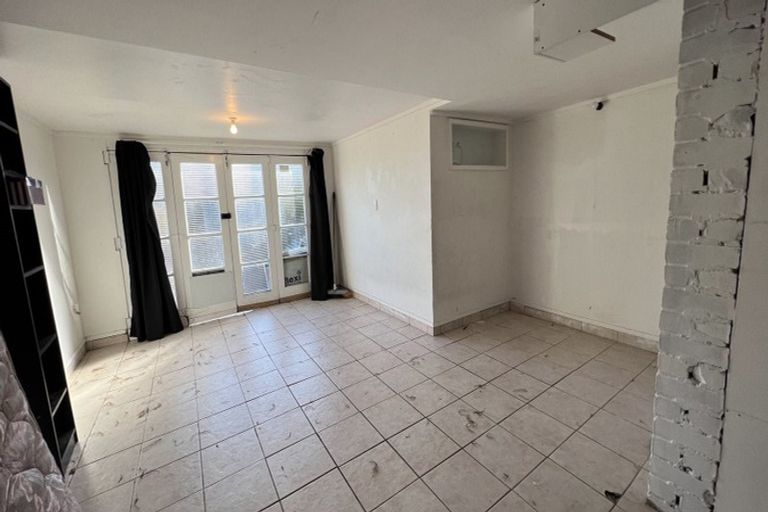 Photo of property in 43 Halver Road, Hillpark, Auckland, 2102