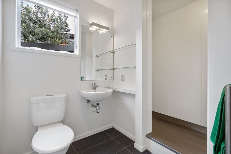Photo of property in 2/22 Regina Street, Westmere, Auckland, 1022