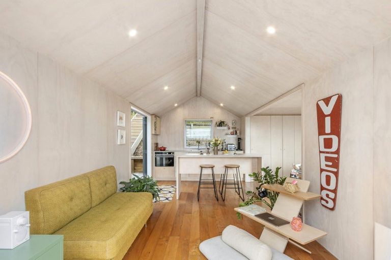 Photo of property in 11 Merlewood Avenue, Cashmere, Christchurch, 8022