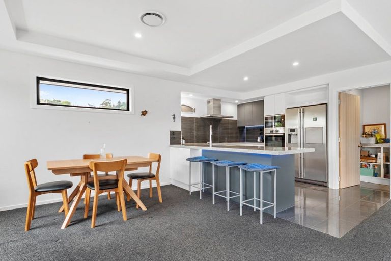 Photo of property in 2 Taimana Lane, Diamond Harbour,  8971