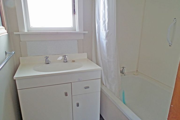 Photo of property in 62 Taward Street, Oamaru North, Oamaru, 9400